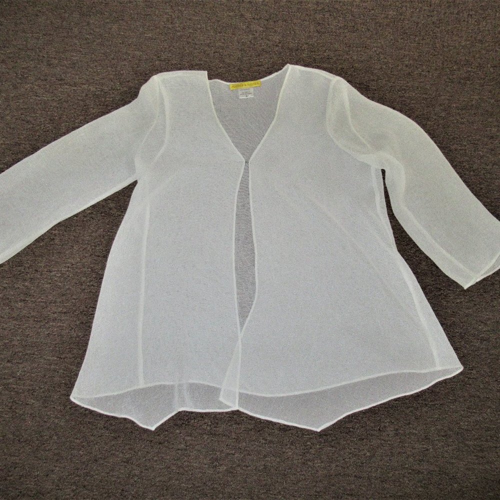 Ladies size 4 Flores & Flores ivory sheer overlay cardigan blouse top with hook